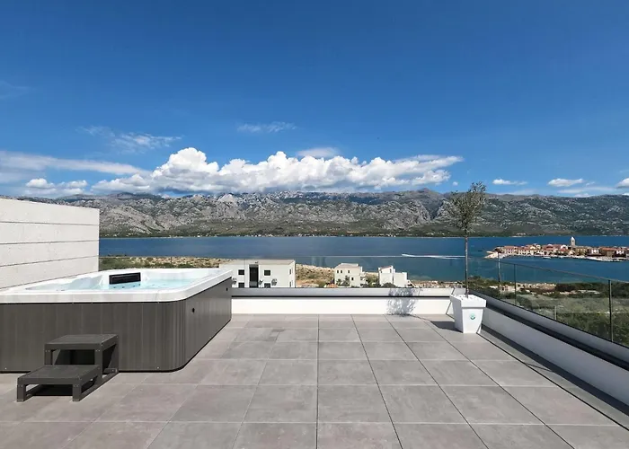 Luxury Sea & Mountain View One With Private Pool & Jacuzzi Nyaraló *