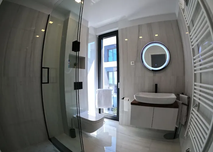 Luxury Sea & Mountain View One With Private Pool & Jacuzzi Виньерац